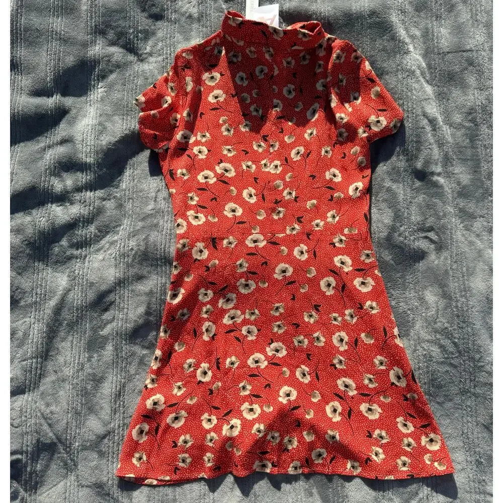 NWT Olivaceous Red Rayon Floral Print Button Front Mini Dress Women's Small - Picture 4 of 10